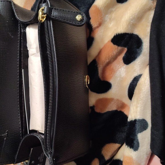 Karl Lagerfeld Black Crossbody Bag with Gold Heart Accents - Picture 5 of 7